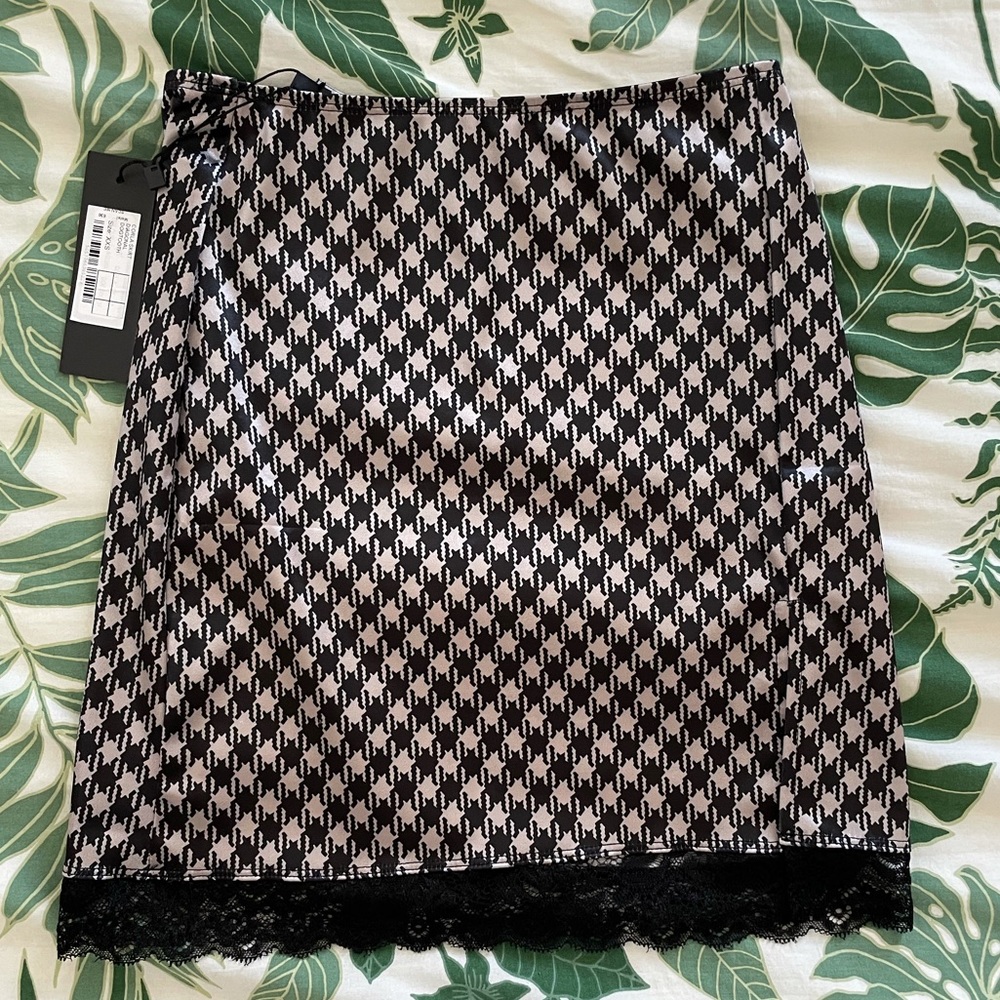xxs houndstooth mini skirt motel rocks